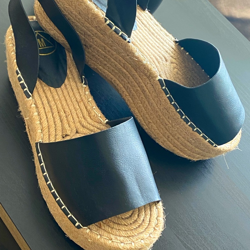 Misguided platform espadrille sandals size 8 like new
